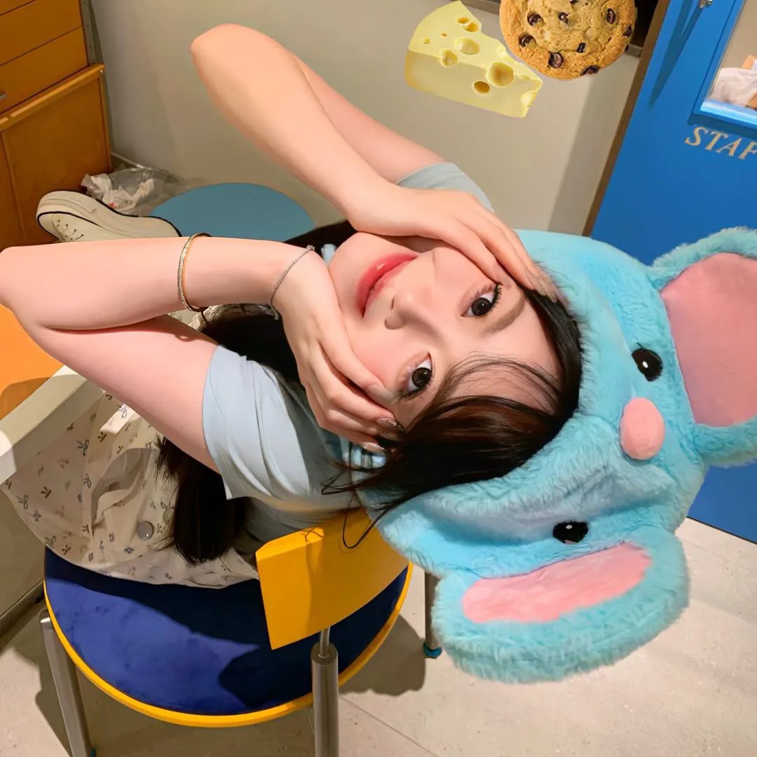 《女王艳史》海报