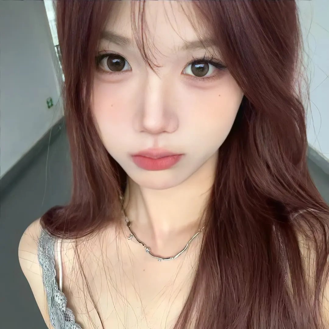 《妖姬莎塔》海报
